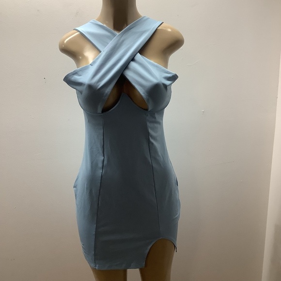 Elegant Light Blue Size Large Cross-Front Dress With With Underwire. Preloved - Picture 2 of 8